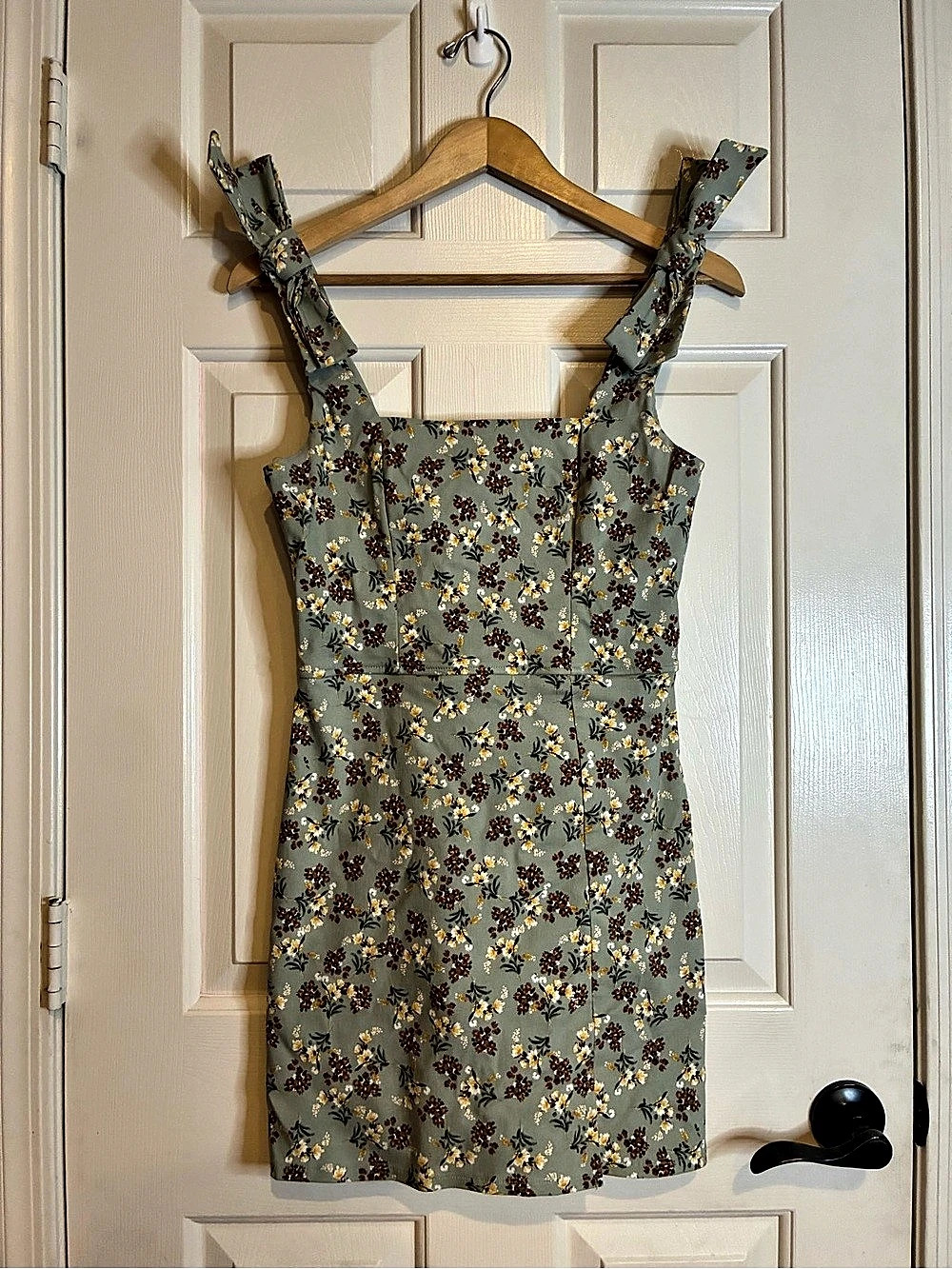 Trixxi Floral Mini Dress in Green & Yellow Size Medium